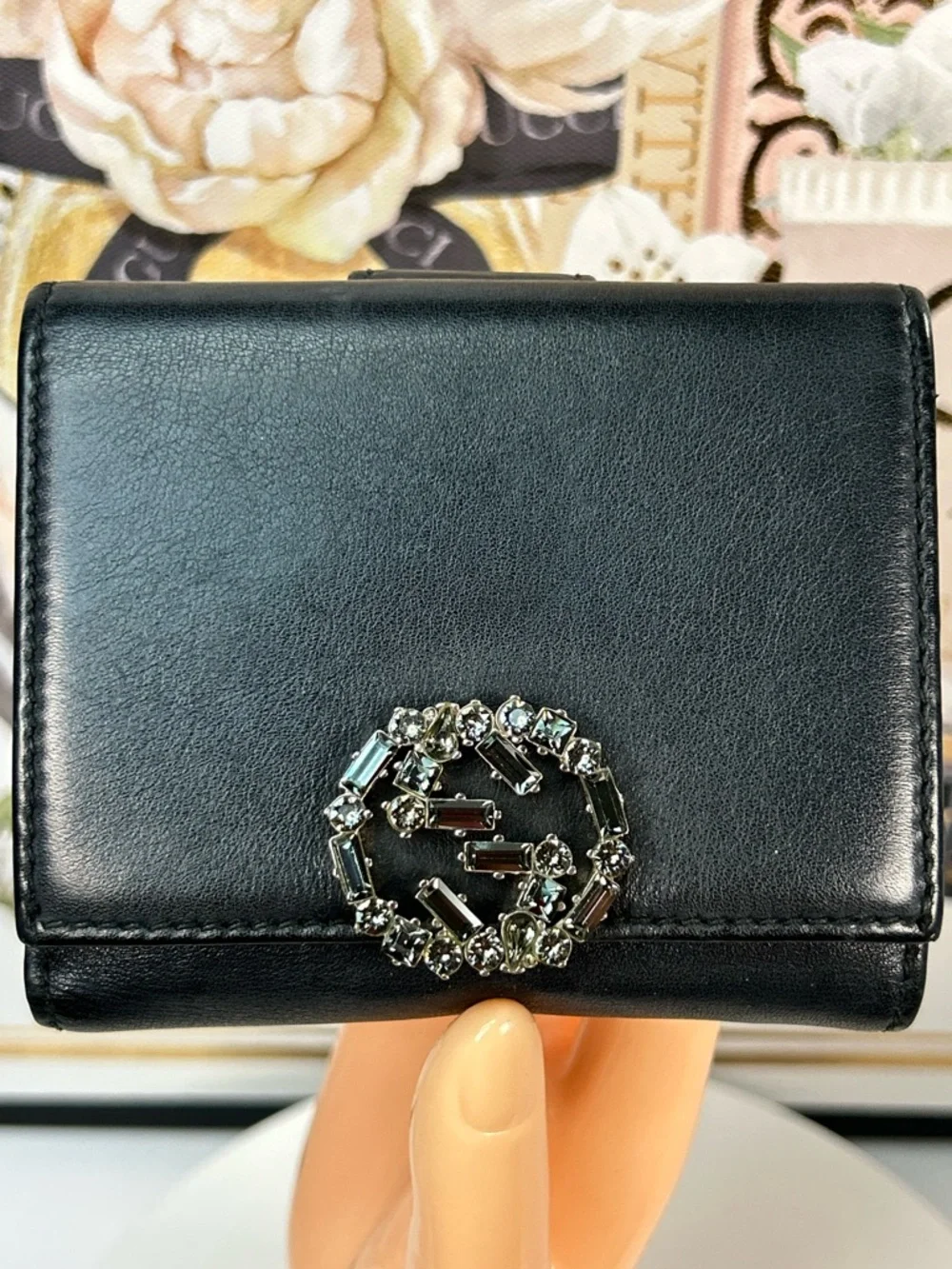 ‼️SOLD‼️ GUCCI Crystal Interlocking GG Leather Bifold Wallet ✨🤩 - Picture 3 of 17